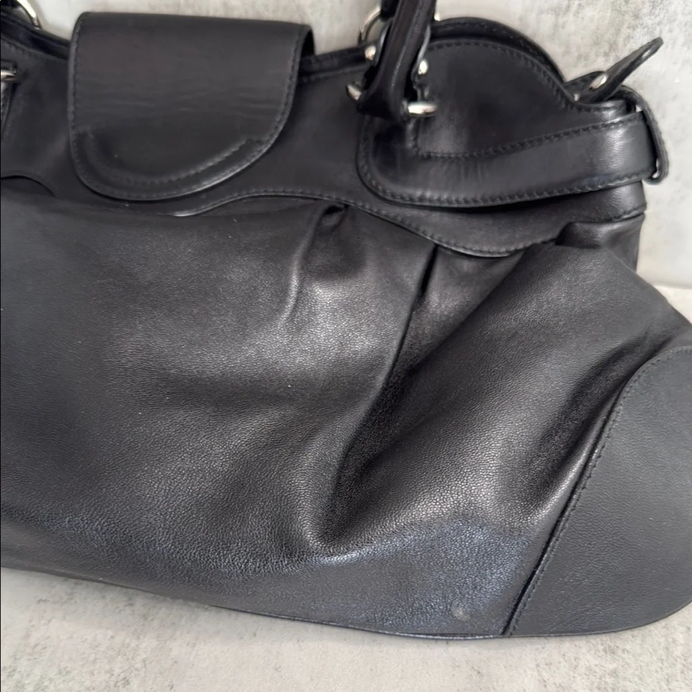 Salvatore Ferragamo Shoulder Bag - Picture 4 of 8